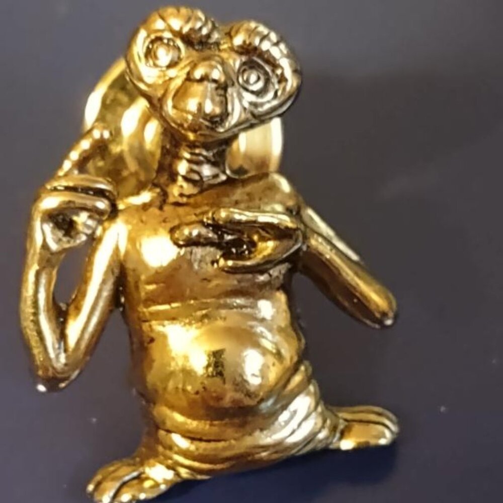 Avon E.T. Extra Terrestrial Lapel Pin